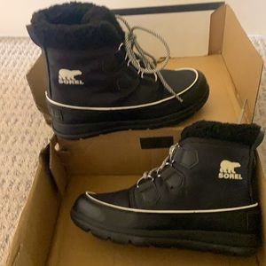 Sorel explorer carnival waterproof boots size 6